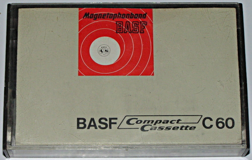 [Bild: BASF_Magnetophonband_C60.jpg]