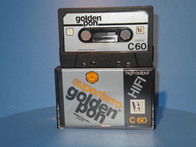 [Bild: GoldenPon_C60_Cassette.jpg]