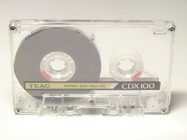 [Bild: TEAC%20CDX%20100%20b.jpg]